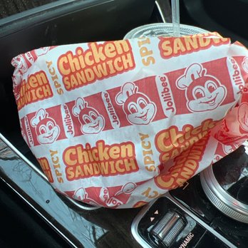Jollibee - Fast Food Near Me - Edison, New Jersey