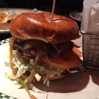 Barney's Beanery - Their "Juicy Lucy" - Breakfast & Brunch Near Me - West Hollywood, California Barney's Beanery - Their "Juicy Lucy" - Breakfast & Brunch Near Me - West Hollywood, California