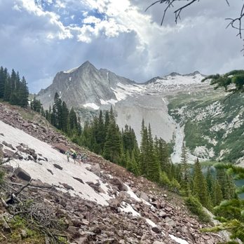 Maroon Bells Peaks - Snow crossing near Snowmass - Rock Climbing Near Me Maroon Bells Peaks - Snow crossing near Snowmass - Rock Climbing Near Me