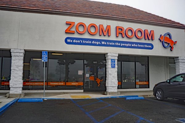 ZOOM ROOM DOG TRAINING - 182 Photos & 83 Reviews - Pet Training - 18521