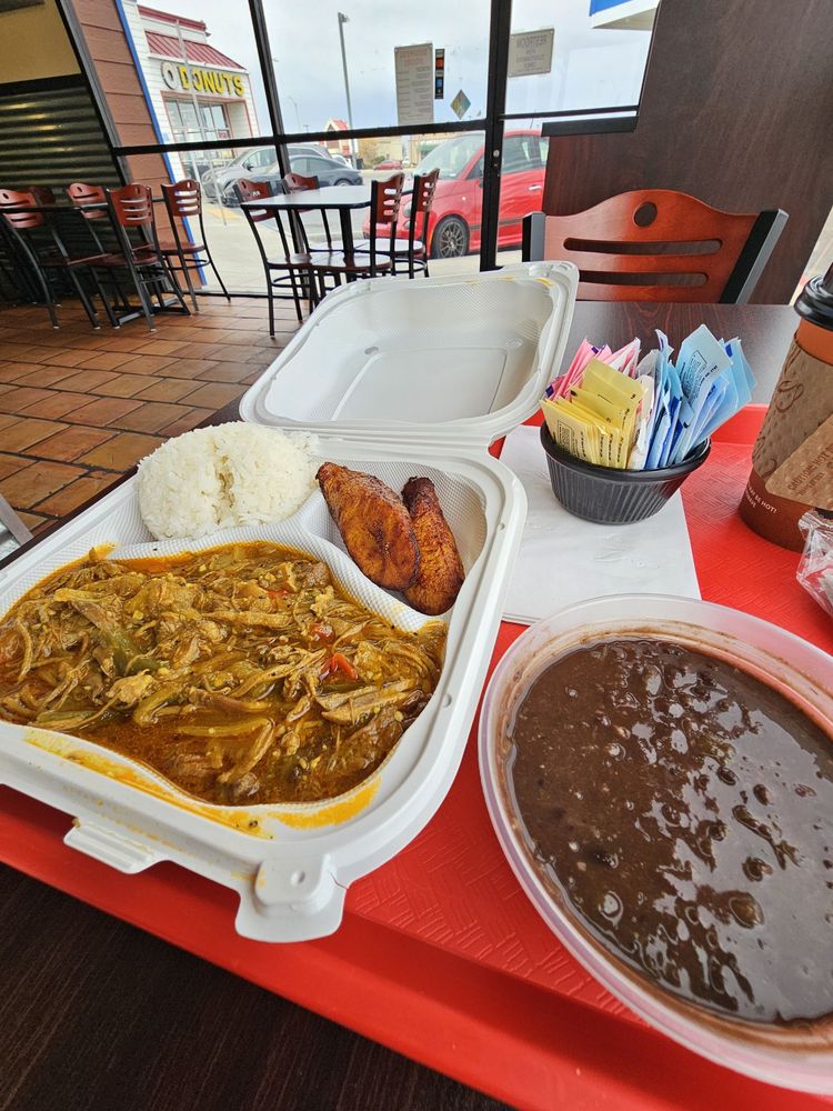 Havanazucar Cuban Sandwiches Logo