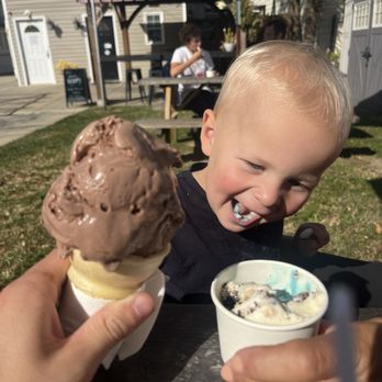 Catonsville Scoops - Ice Cream & Frozen Yogurt Near Me - Catonsville, Maryland