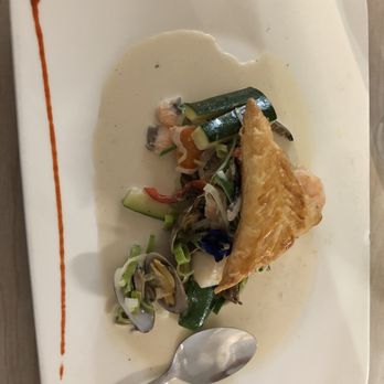 Tiny Pyramid - Seafood brioche but replaced brioche with puff pastry - Cafes Near Me - Honolulu, Hawaii Tiny Pyramid - Seafood brioche but replaced brioche with puff pastry - Cafes Near Me - Honolulu, Hawaii