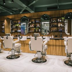 Men's Biz Canberra Centre