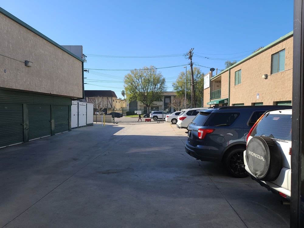 ENTERPRISE SELF STORAGE Updated August 2024 16225 Vanowen St, Van