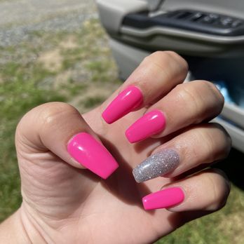 Coulures Nails Spa - Acrylic nails - Waxing Near Me - Lake Stevens, Washington