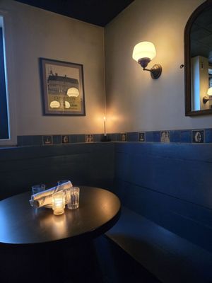 Memphis Taproom by null