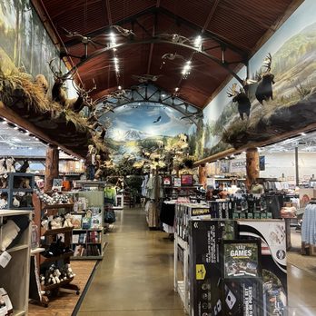 Bass Pro Shops - Walking down the main hallway - Outdoor Gear Near Me - Tacoma, Washington