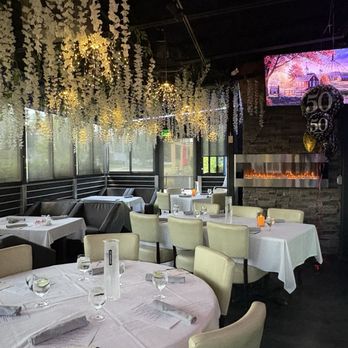 Aqua - patio - New American Near Me - Plymouth, Michigan