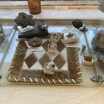 Lone Pine Rocks & Gifts - Gemstones & Minerals Near Me - Lone Pine, California Lone Pine Rocks & Gifts - Gemstones & Minerals Near Me - Lone Pine, California