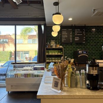 Motoring Coffee - coffee bar and menu - Coffee & Tea Near Me - Los Angeles, California Motoring Coffee - coffee bar and menu - Coffee & Tea Near Me - Los Angeles, California