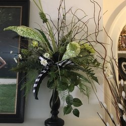 Letty's Designs And Home Decor