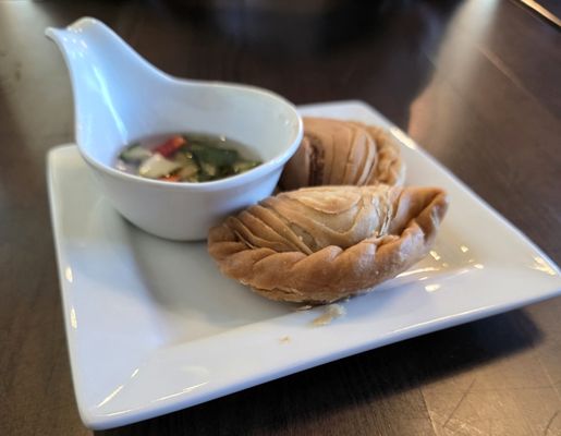 Lil Bowl, Thai and Japanese Cuisine by null