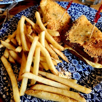 Café Hollander - Downer - Grilled cheese beef tosti sans beef - Belgian Near Me - Milwaukee, Wisconsin