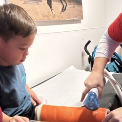 Joe DiMaggio Children's Health Specialty Center - Cast removal