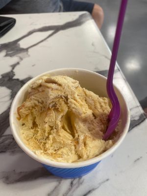 Mimi's Ice Cream & Coffee Shoppe by null