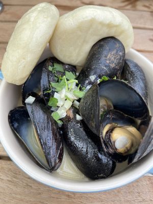 Fisch & Flore by null
