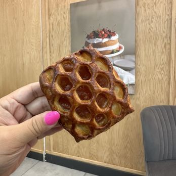 Tous Les Jours - Guava croissant - Bakeries Near Me - Germantown, Maryland Tous Les Jours - Guava croissant - Bakeries Near Me - Germantown, Maryland