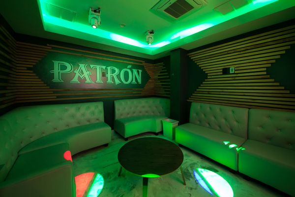 Pandora Karaoke & Bar by null