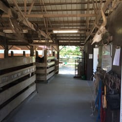Giant City Stables - Inside the stable