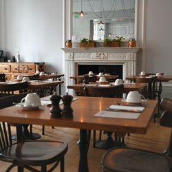 Scoff & Banter Kensington