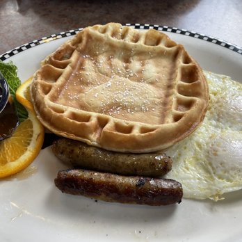 Black Bear Diner Humble - Sweet Cream Waffle (660 cals.) Link Sausage (260 cals.) Eggs - Diners Near Me - Humble, Texas