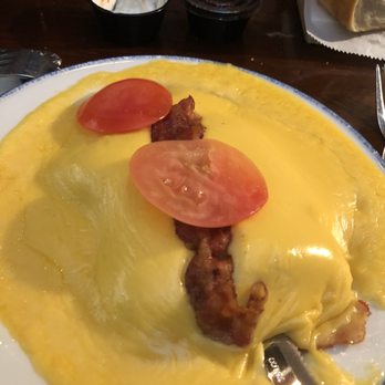 The Whistle Stop - The Kentucky Hot Brown - American Near Me - Glendale, Kentucky