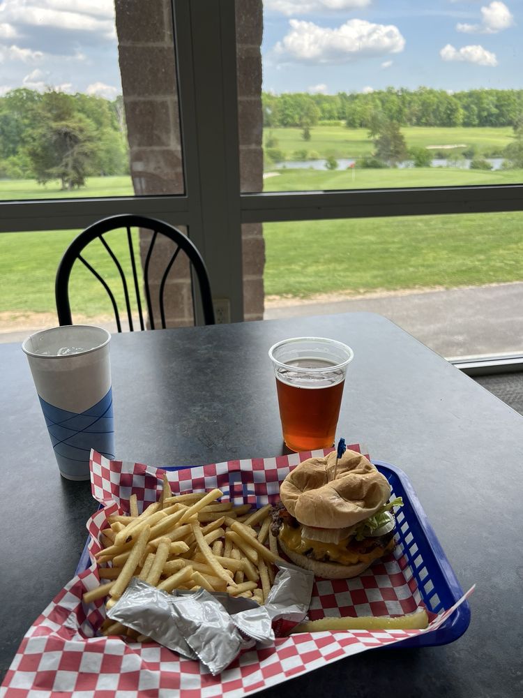 Twin Lakes Golf Course Logo
