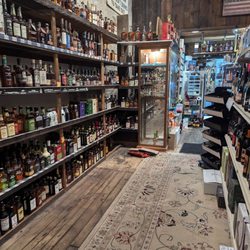 Showboat Spirits & Fine Wine