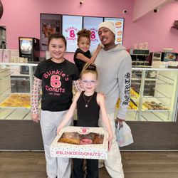 Blinkie’s Donuts - Nick Cannon in the shop!
