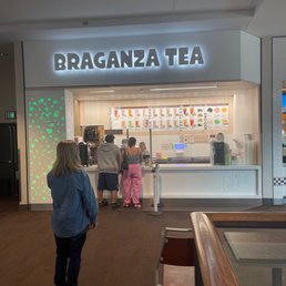The best place in Llyod District to get the best Bubble Tea highly recommended. The best place in Llyod District to get the best Bubble Tea highly recommended.