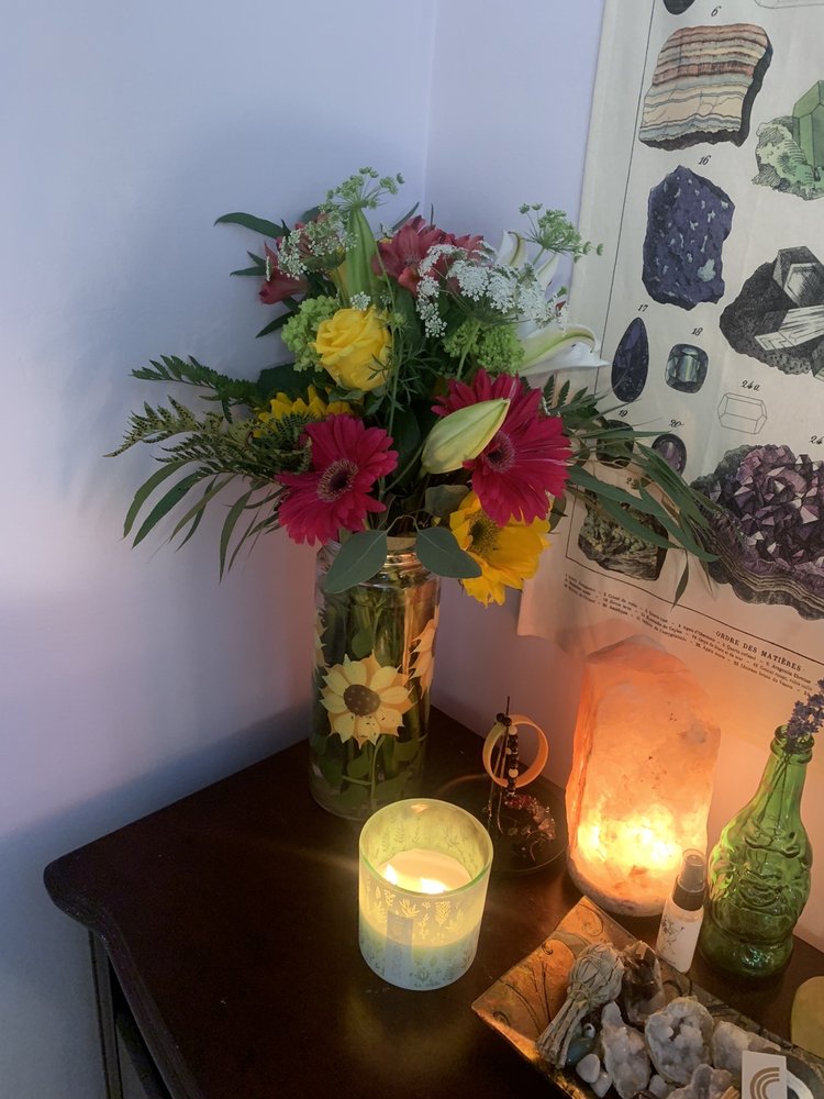 GREEN AKERS FLORIST Updated July 2024 15 Reviews 328 Main St