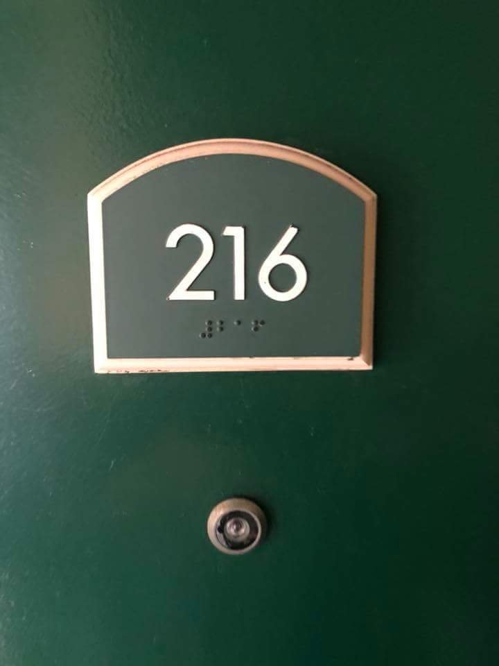 BEST MOTEL & SUITES Updated September 2024 1335 E Sibley Blvd