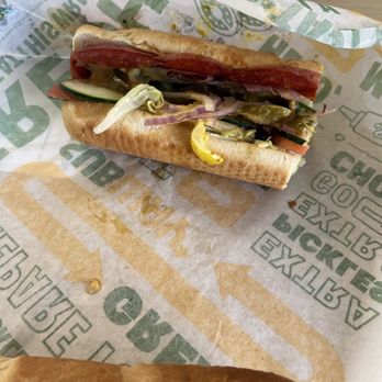 Subway - Excellent appearance. Super clean place! - Fast Food Near Me - Winter Park, Florida Subway - Excellent appearance. Super clean place! - Fast Food Near Me - Winter Park, Florida