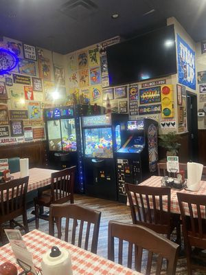 Mineo's Pizza & Wings by null