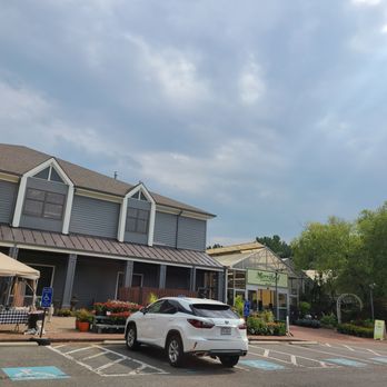 Merrifield Garden Center - Nurseries & Gardening Near Me - Fairfax, Virginia Merrifield Garden Center - Nurseries & Gardening Near Me - Fairfax, Virginia