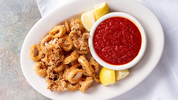 Photo of Squire's Italian Restaurant - Dundalk, MD, US. Lightly Fried Calamari