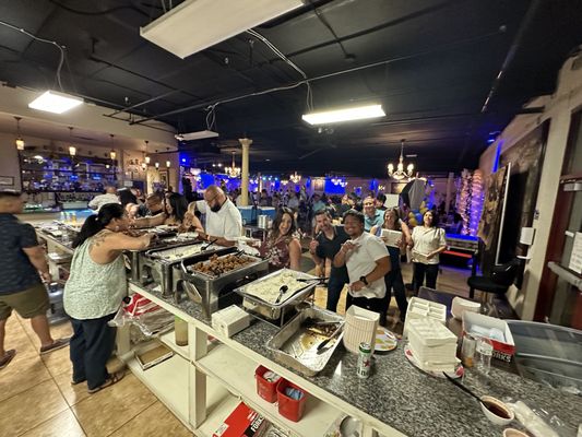 LEFTY-J’S ISLAND FAVORITES (Twain Ave) by null