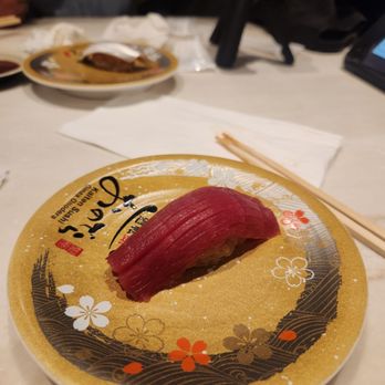 Kaiten Sushi Ginza Onodera Hawaii - Soysauce marinated akami - Conveyor Belt Sushi Near Me - Honolulu, Hawaii