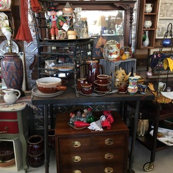 Hummingbird Resale - Thrift Stores Near Me - Skokie, Illinois