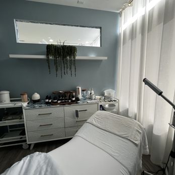 MODERN Holistic Skin - Facial room - Skin Care Near Me - Roswell, Georgia MODERN Holistic Skin - Facial room - Skin Care Near Me - Roswell, Georgia