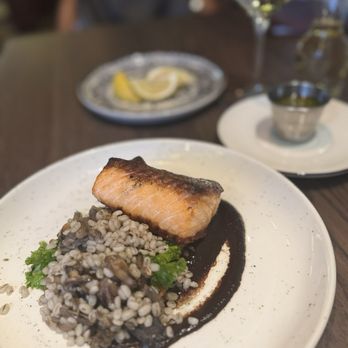 Cordelia Fishbar - Seafood Near Me - Washington, DC, District of Columbia