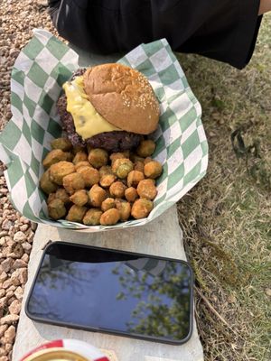 Gimme Burger by null