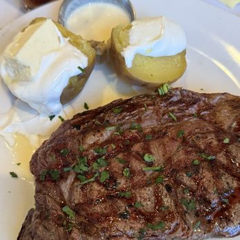 Martyrs - Tough steak couldn't even chew this $50 steak. - Steakhouses Near Me - Taos, New Mexico