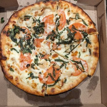 Windy City Pizza and Pub - Margherita pizza - Pizza Near Me - Breckenridge, Colorado