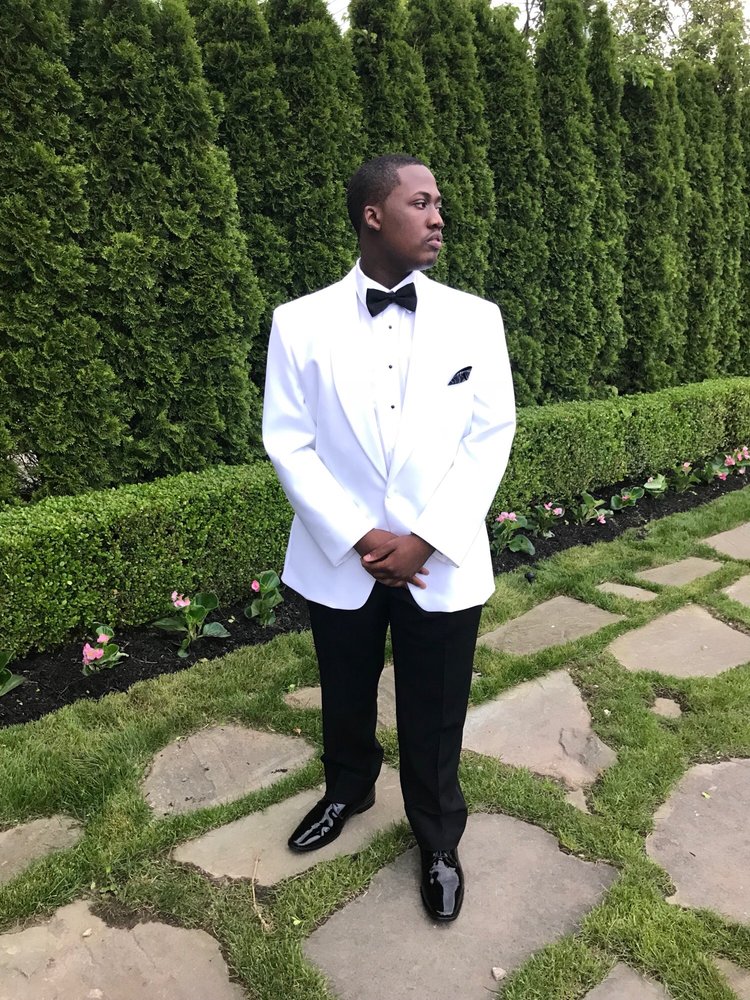 MEN’S WEARHOUSE Updated October 2024 35 Photos & 17 Reviews 18