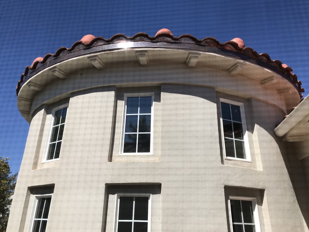 Slide of Robert's Roofing