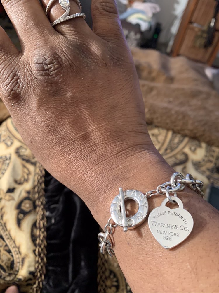 CASH AMERICA PAWN Updated June 2024 14 Photos 5016 Lemmon Ave, Dallas, Texas Jewelry