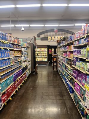 HILLTOP RED APPLE Market by null