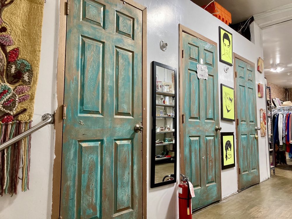 UPPER EAST SIDE THRIFT SHOP Updated August 2024 121 Photos & 15